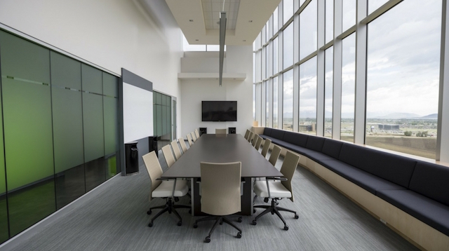 Imagen de una salade oficina para conferencias